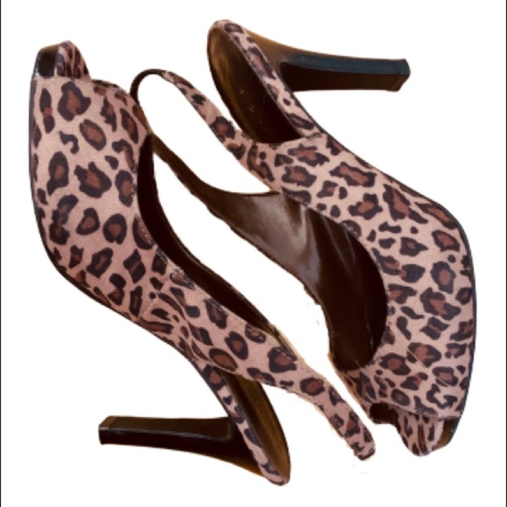 Fioni Leopard Cheetah Peep-toe Heels